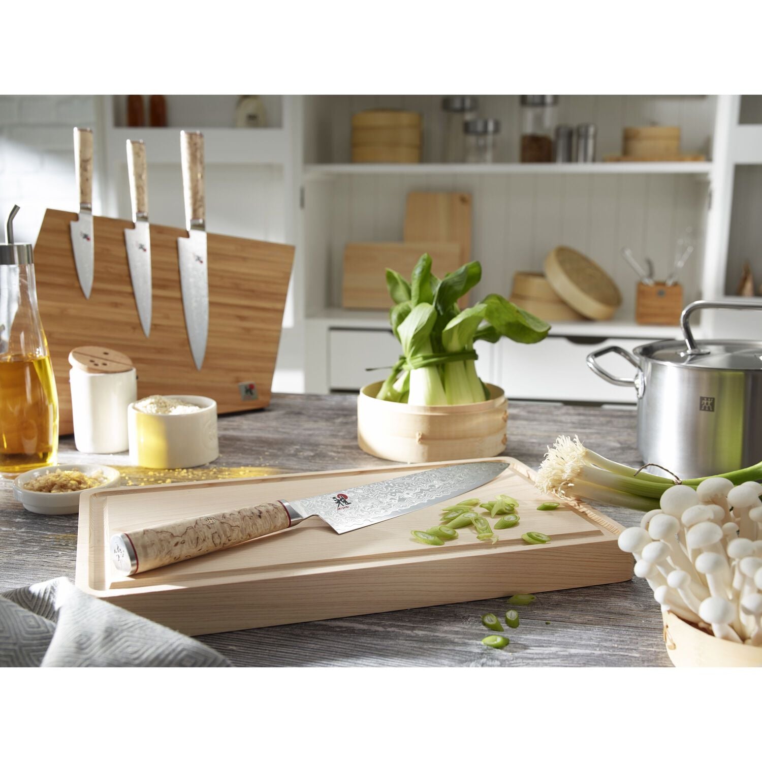 Magnētisks nažu statīvs MIYABI bambusa koka 20,5 x 42,5 x 23cm