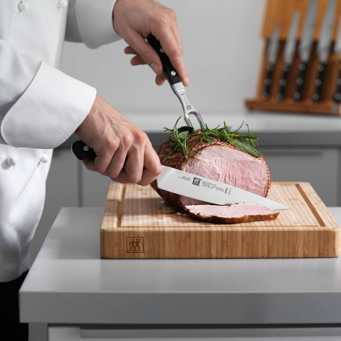 Gaļas dakšas un naža komplekts ZWILLING PRO Gaļas dakšas un naža komplekts ZWILLING PRO