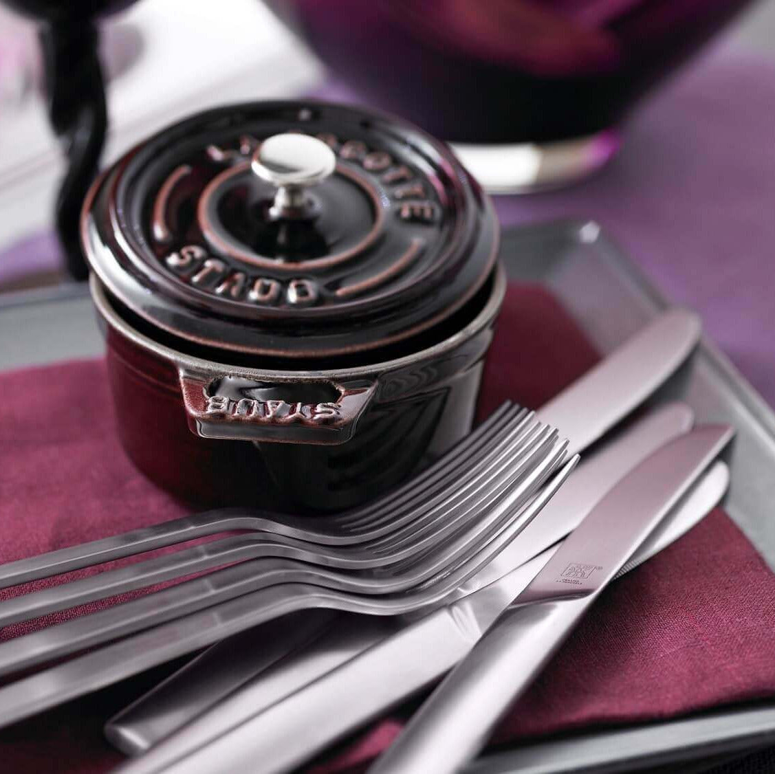 Čuguna katls STAUB La Cocotte Mini 10cm 250ml, tumši sarkans