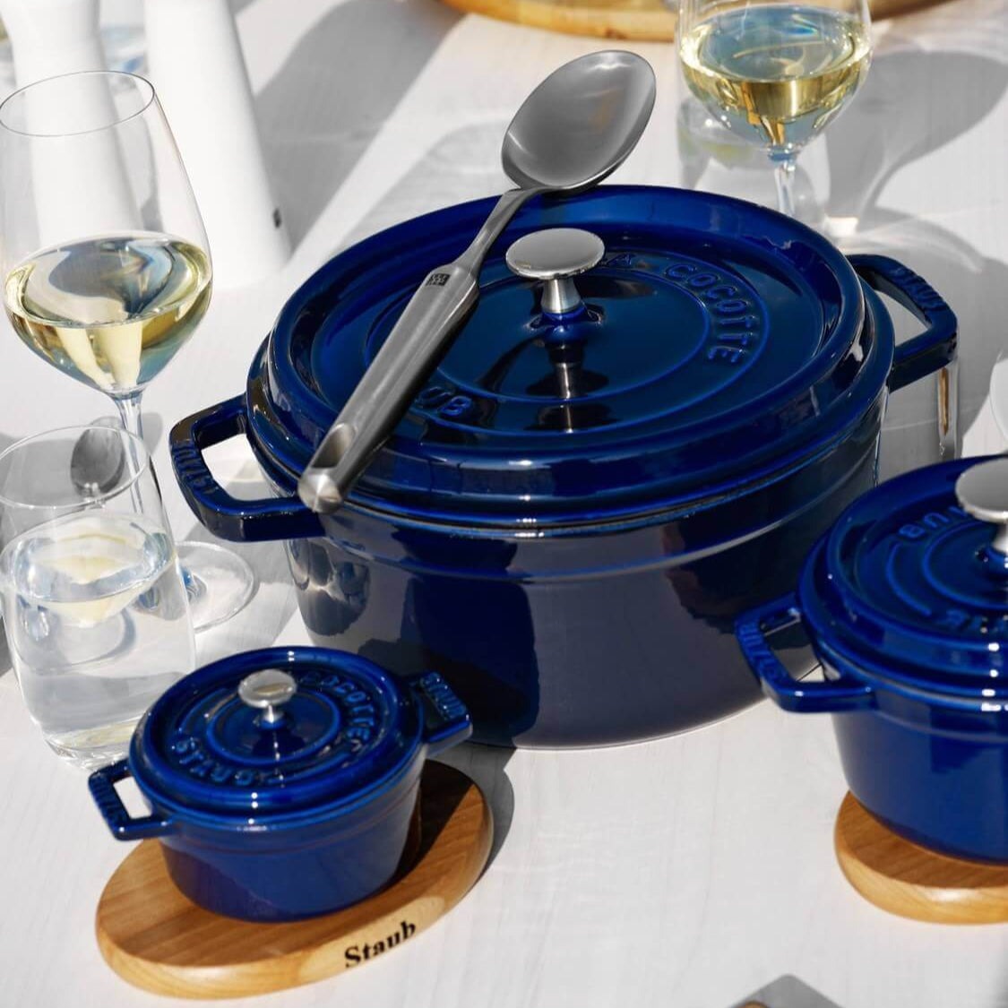 Čuguna katls STAUB LA COCOTTE 22cm 2.6L, zils