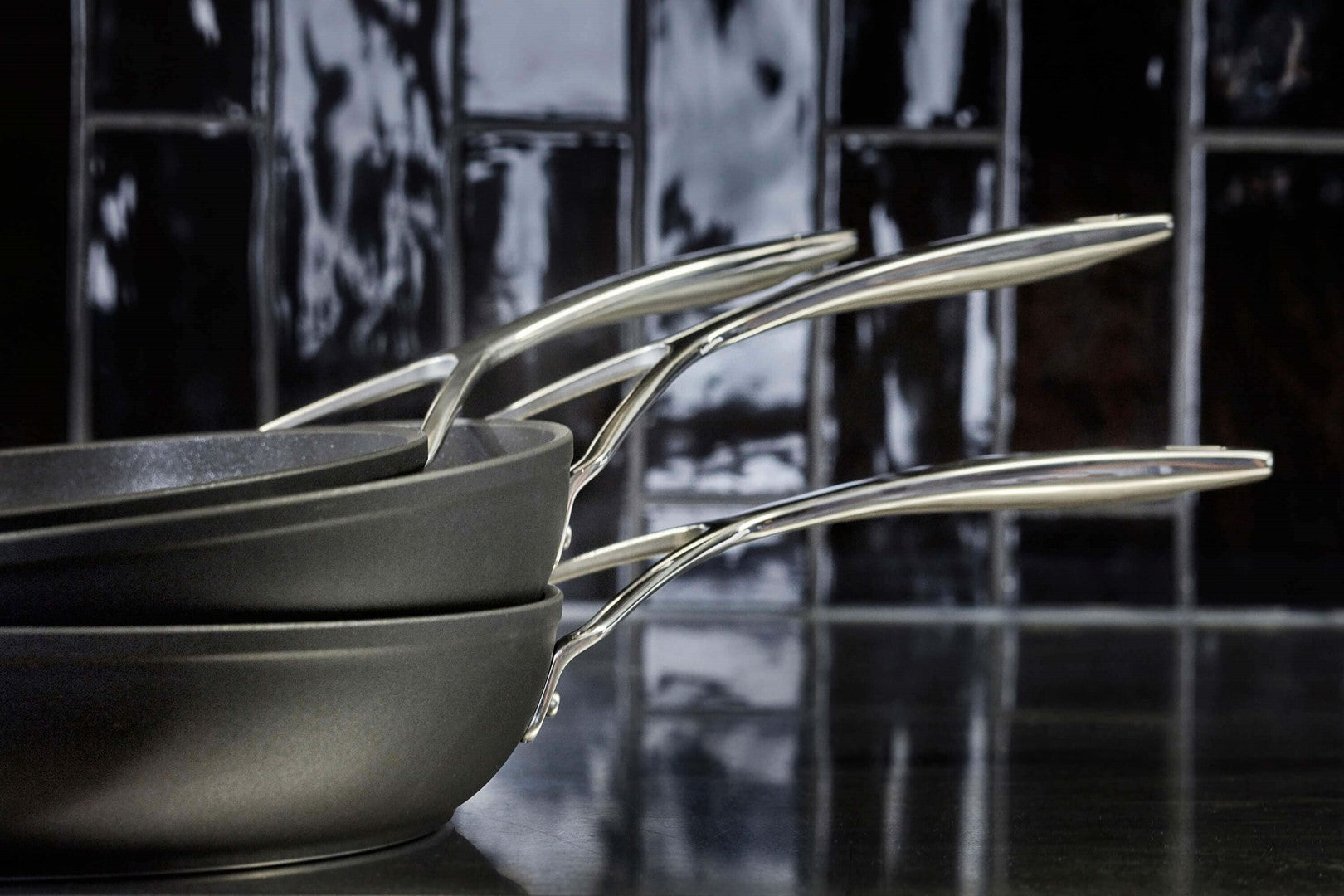 Dziļā panna DEMEYERE ALU PRO 5, 24 cm non-stick, indukcijai