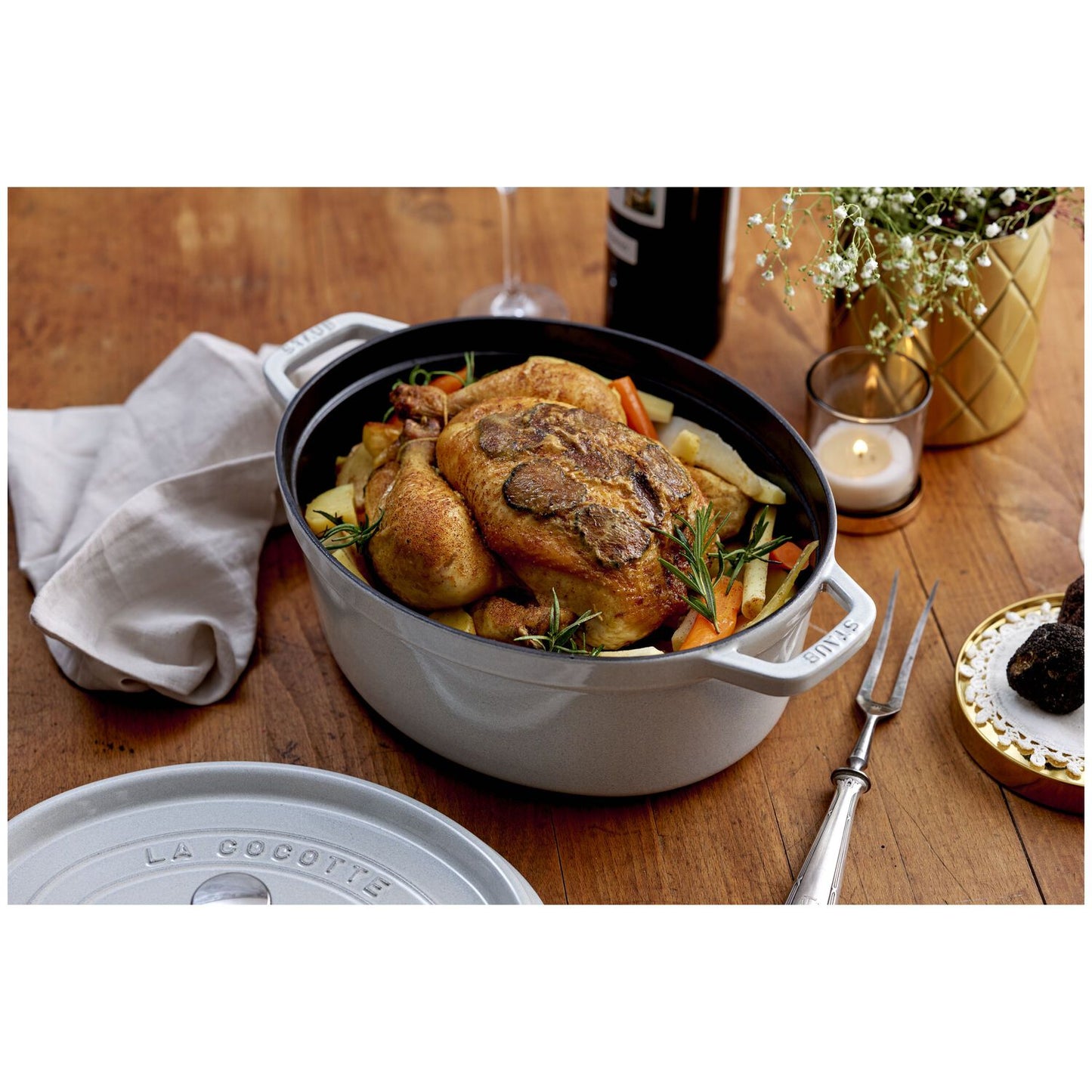 Ovāls čuguna katls 29cm STAUB LA COCOTTE 4.2L, balts Ovāls čuguna katls 29cm STAUB LA COCOTTE 4.2L, balts