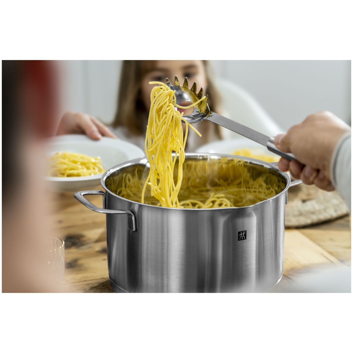 Spagetti karote ZWILLING PRO 33cm, metāla