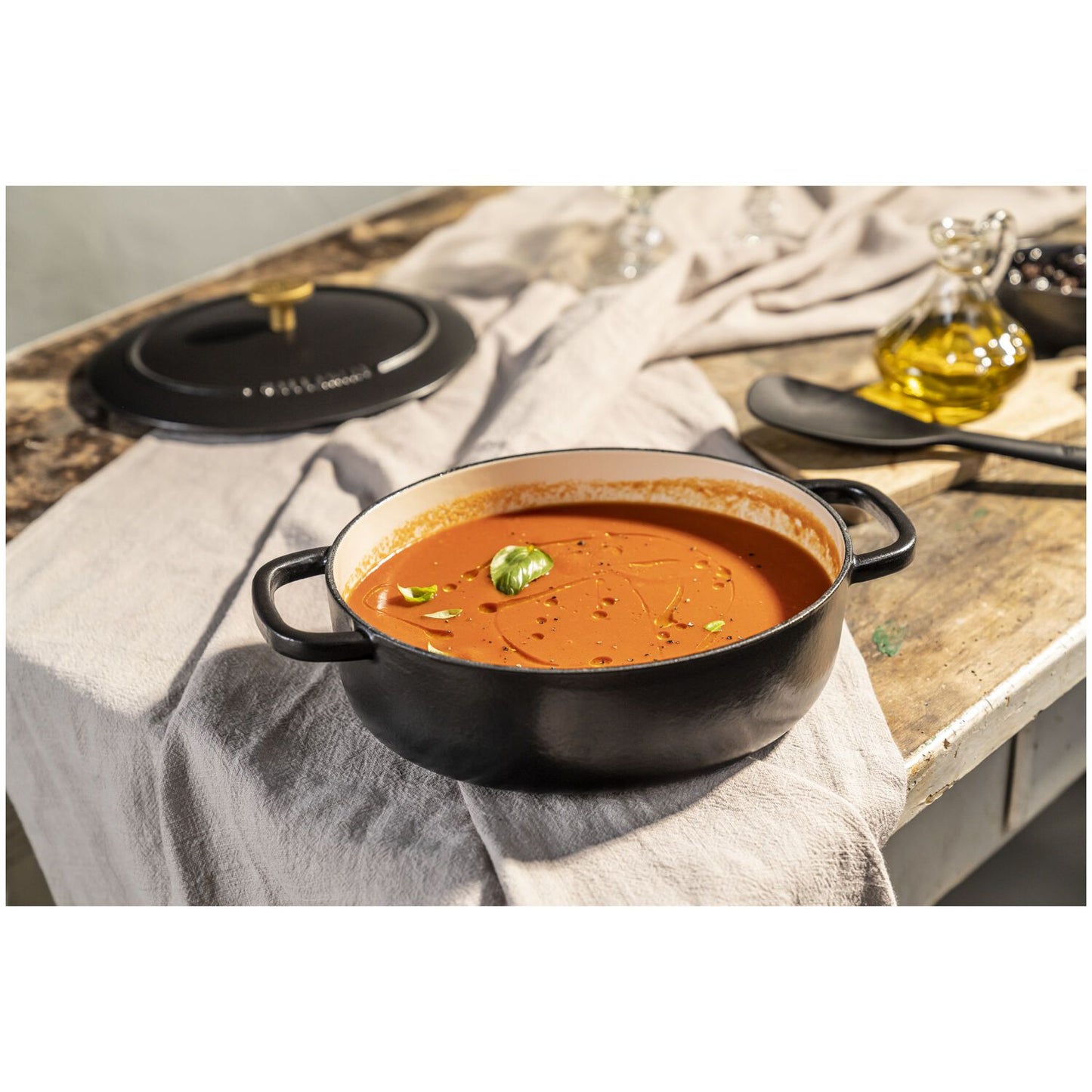 Čuguna sautējamais katls ar vāku 2.20L Ballarini BELLAMONTE melns, ovāls