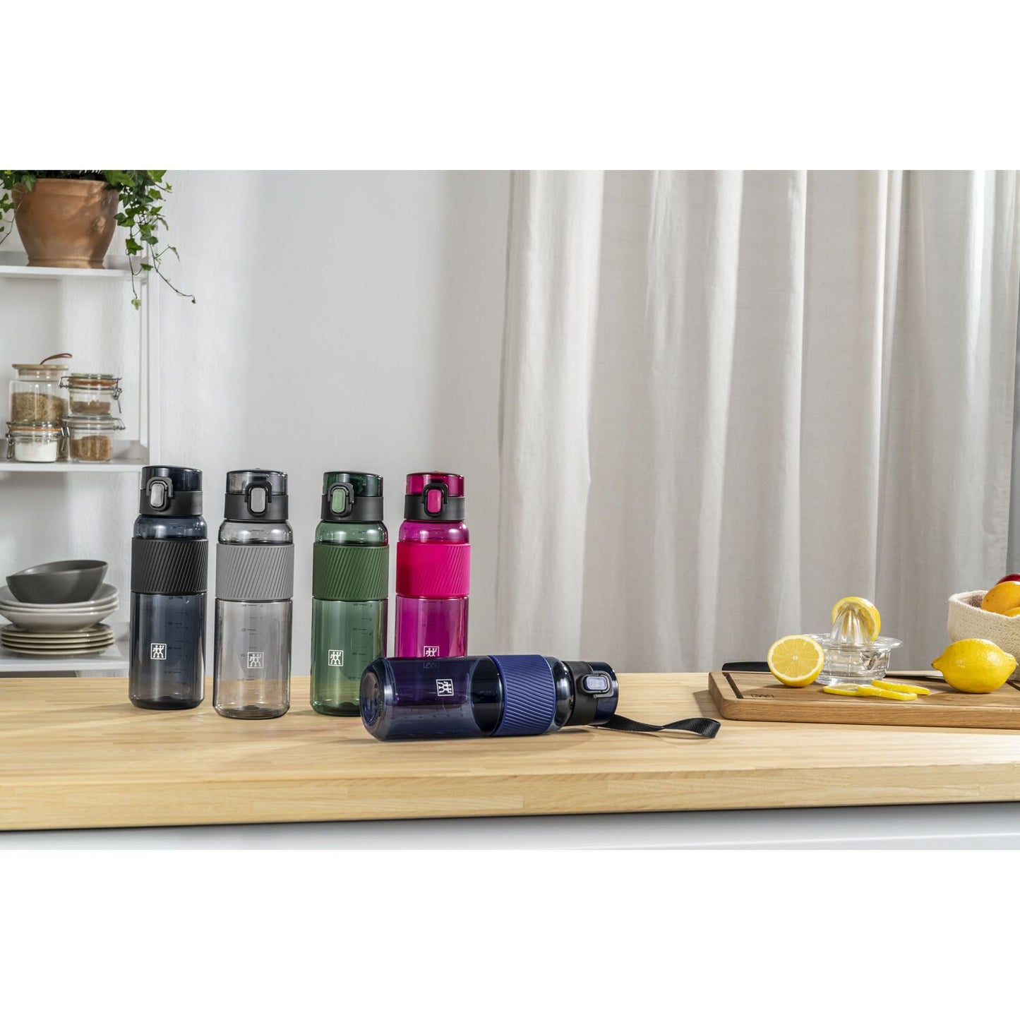 Ūdens pudele Zwilling Bottle 680ml, tritāns, zaļa Ūdens pudele Zwilling Bottle 680ml, tritāns, zaļa