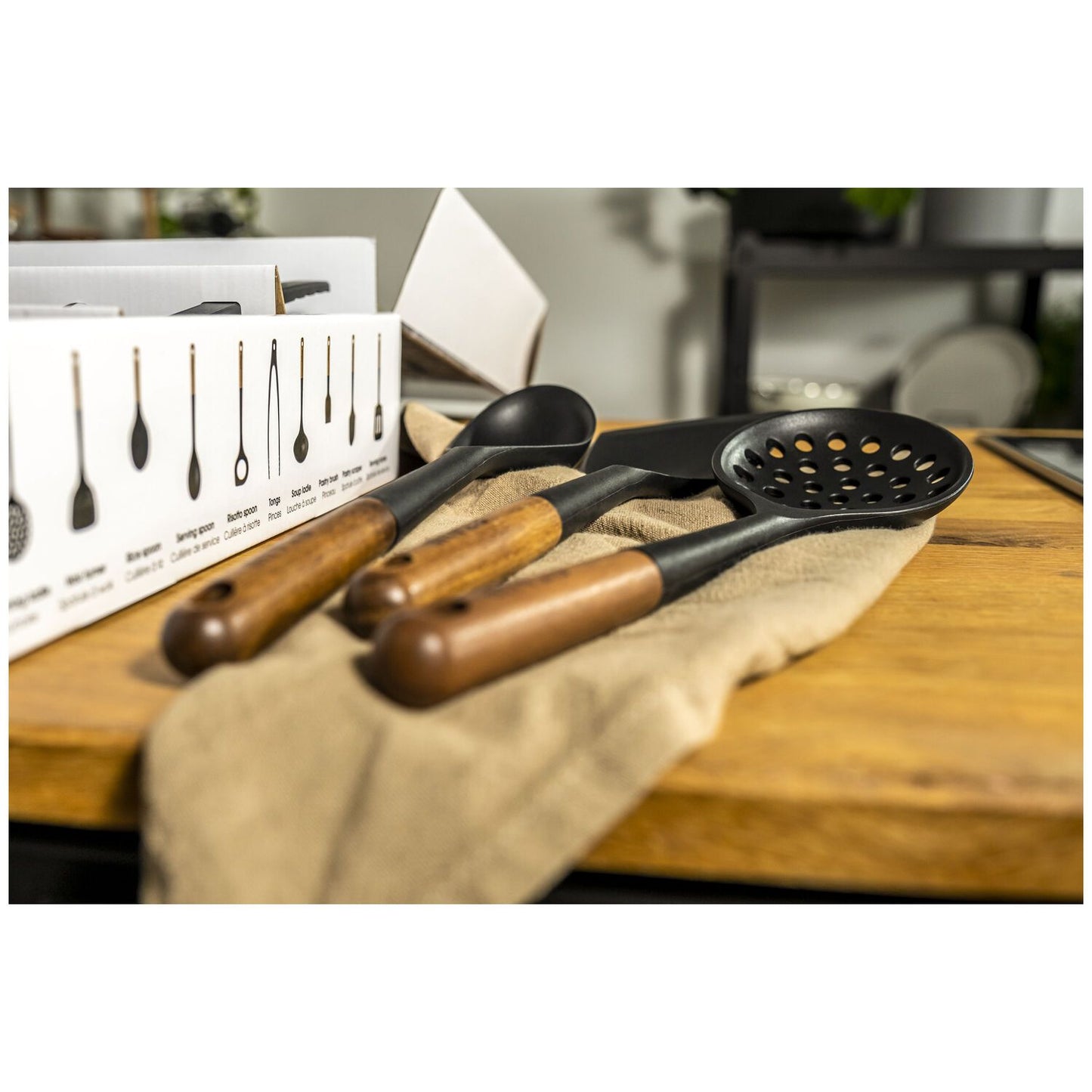Silikona servēšans karote STAUB 31 cm Silikona servēšans karote STAUB 31 cm