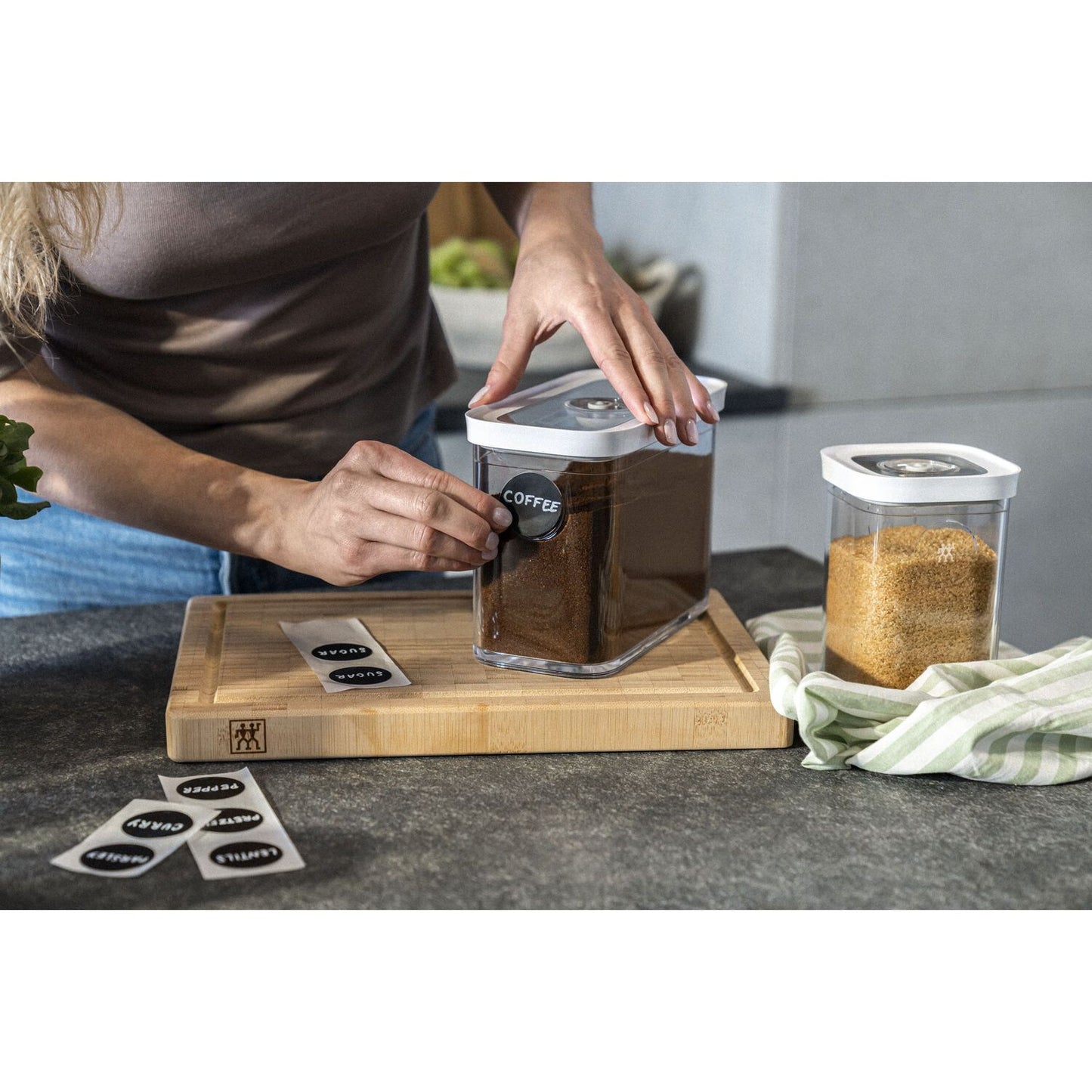 Vakuuma trauku sākuma komplekts ZWILLING FRESH & SAVE CUBE M, 5pr. Vakuuma trauku sākuma komplekts ZWILLING FRESH & SAVE CUBE M, 5pr.