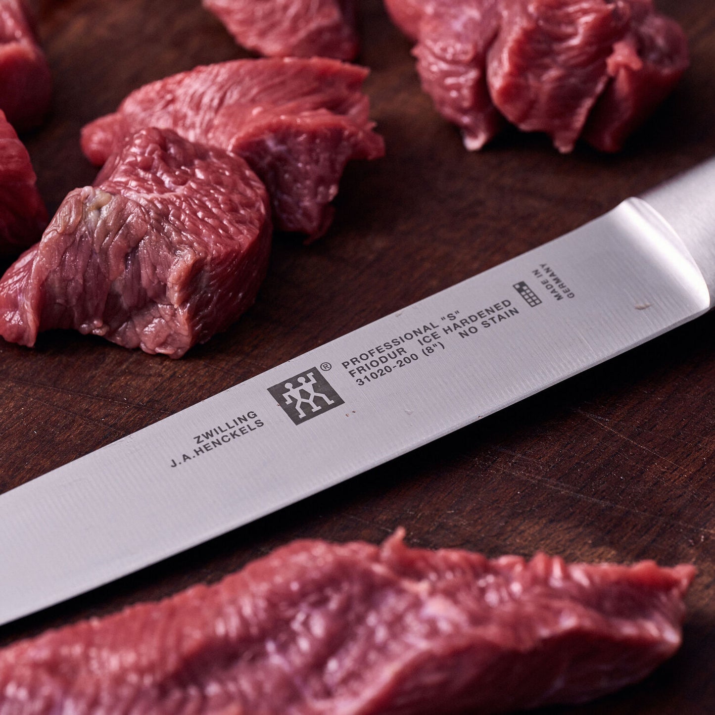 Meat knife ZWILLING Professional S 20 cm Gaļas nazis ZWILLING Professional S 20 cm
