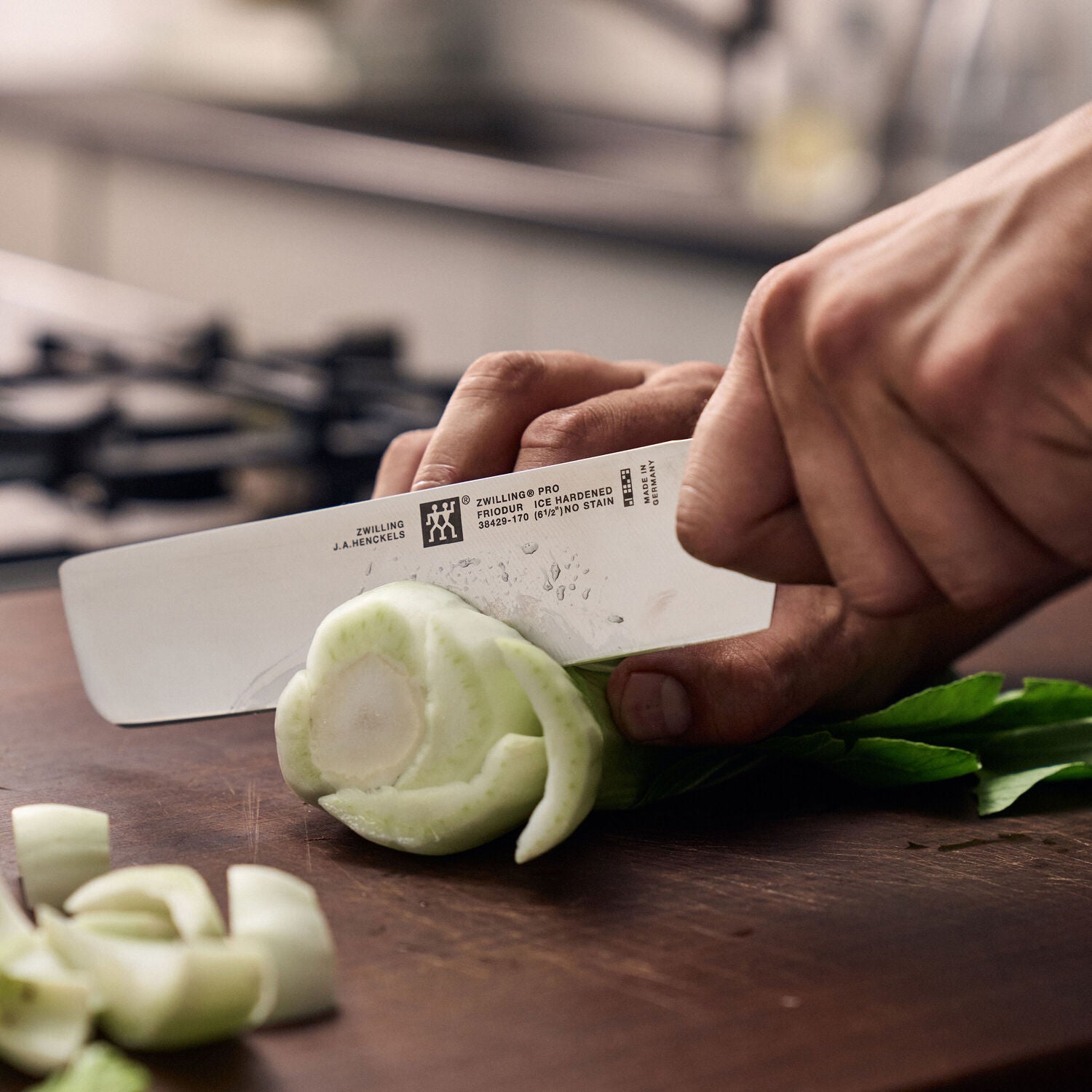 Dārzeņu kapāšanas nazis Zwilling PRO Nakiri 17cm