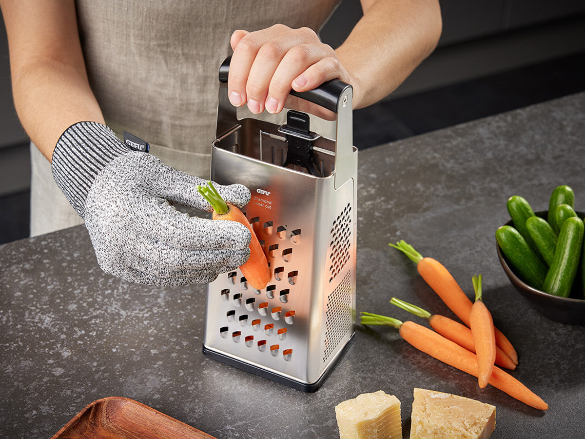 Aizsargcimds GEFU SECURO griešanai un rīvēšanai, piemērots gan kreiļiem gan labročiem