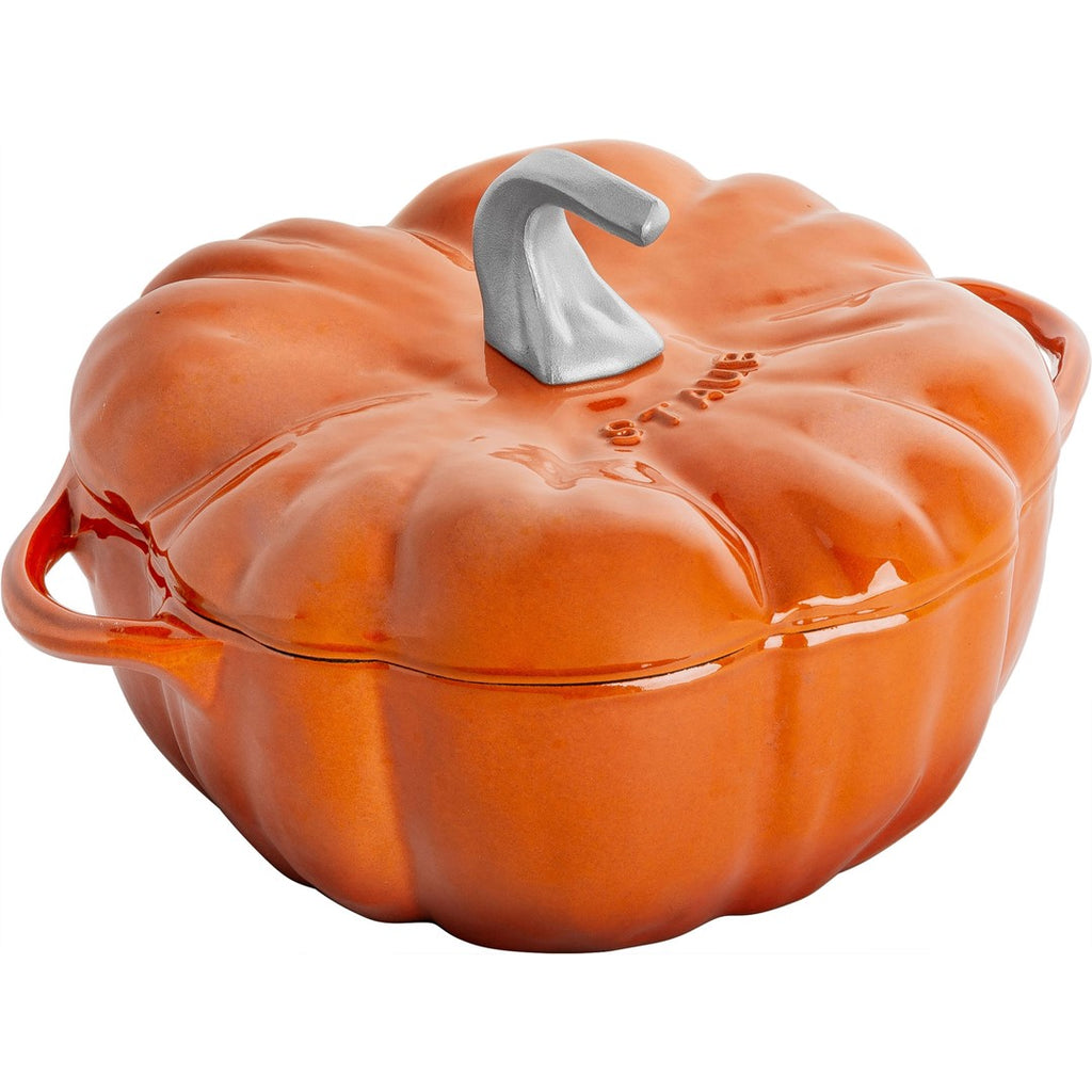 Čuguna katls ar vāku 24cm STAUB LA COCOTTE Ķirbis 3.45L, emaljēts, ķirbja formas dizains.