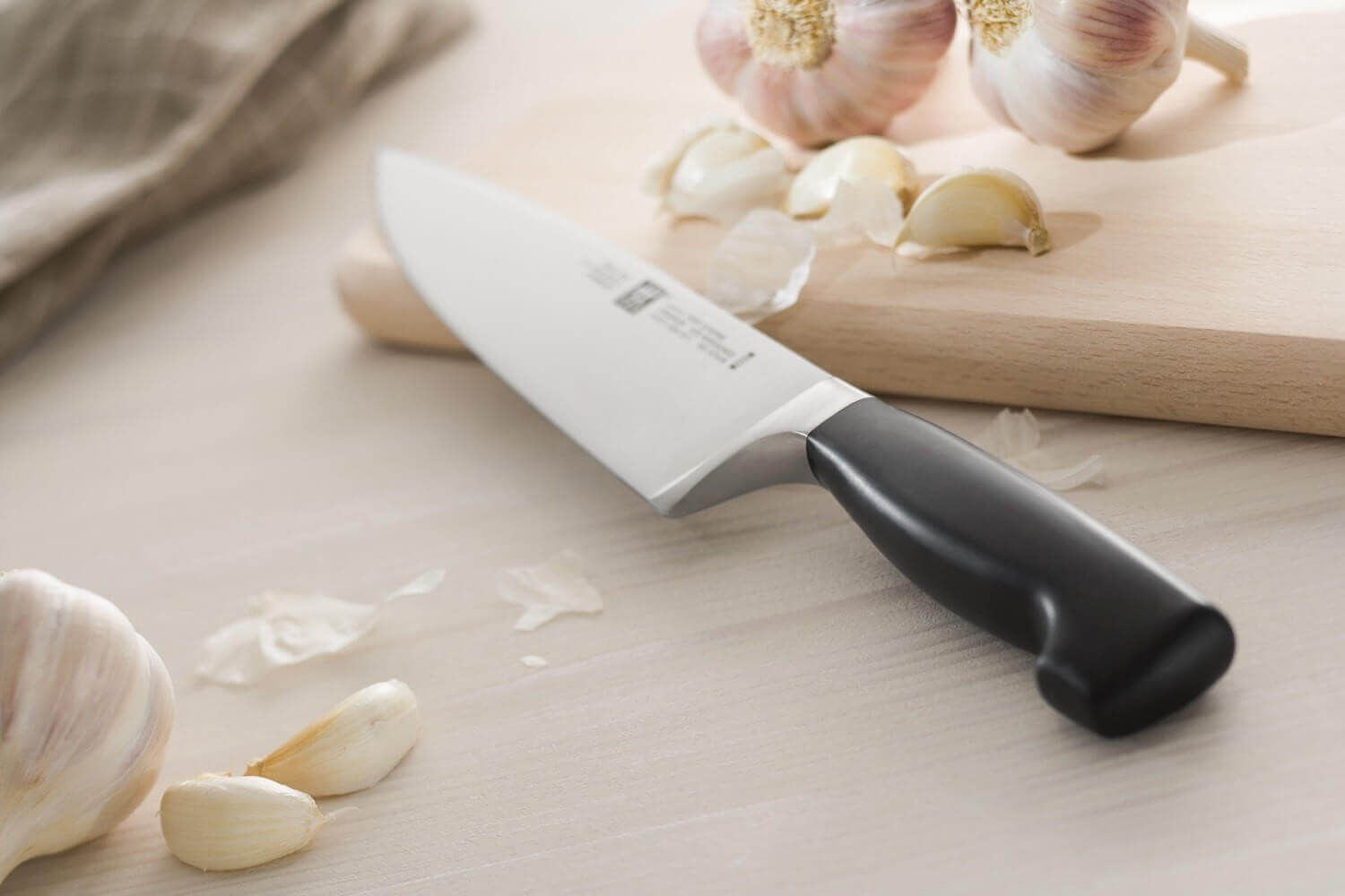Šefpavāra nazis Zwilling Four Star 20cm