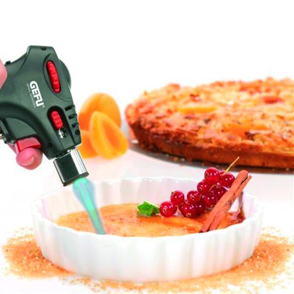 Pavāra deglis-karamelizators un 4 porcelāna trauciņi GEFU CARMELLO Creme Brulee