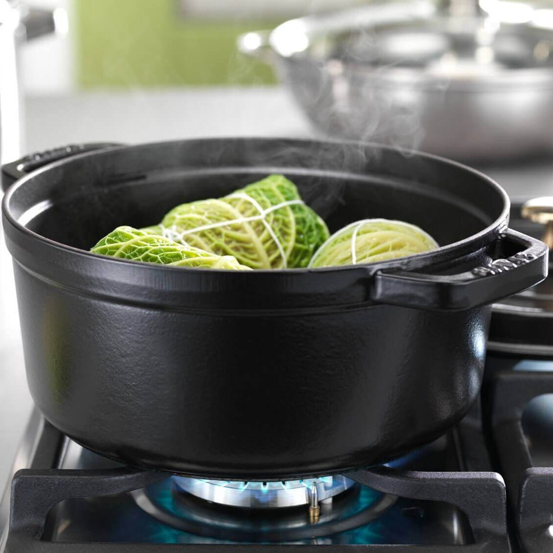 Emaljēts čuguna katls ar vāku Staub 28cm 6.7L Cocotte, melns