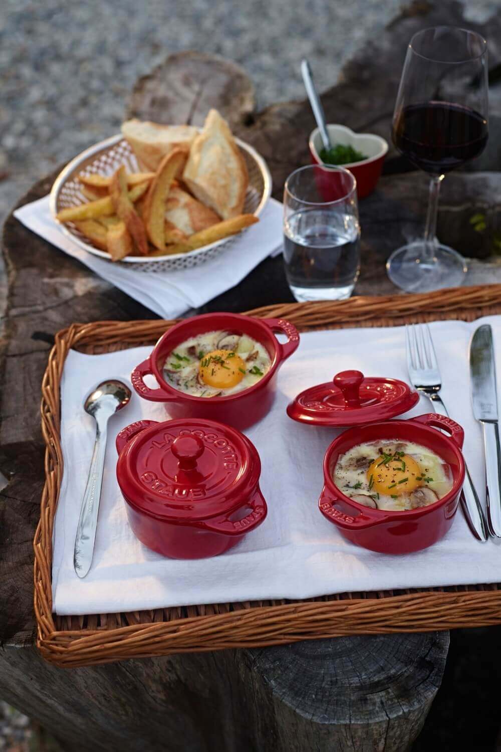 Mini cocotte STAUB Ceramique 200ml, sarkana