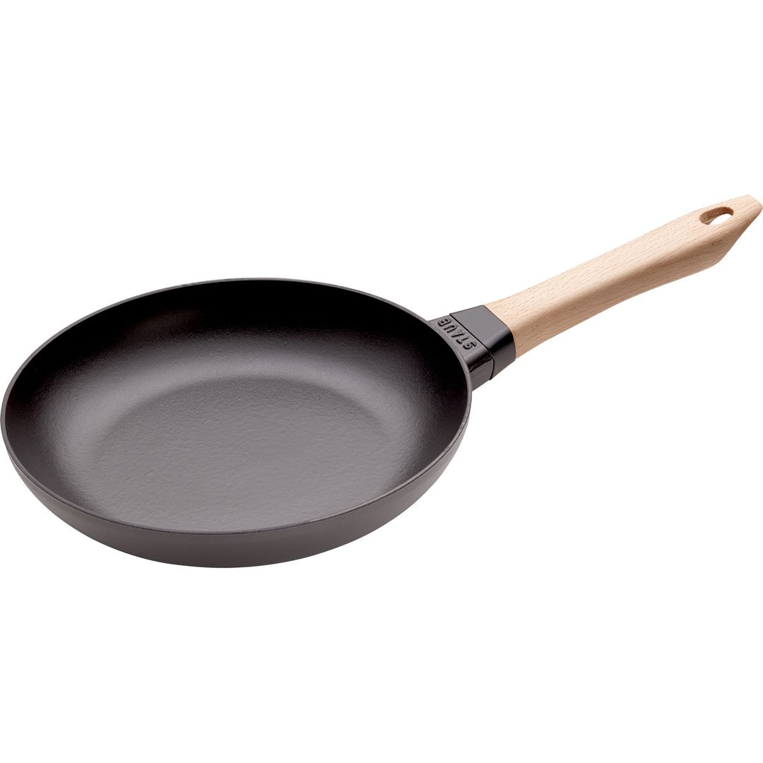 Čuguna panna 24cm STAUB Pans ar koka rokturi