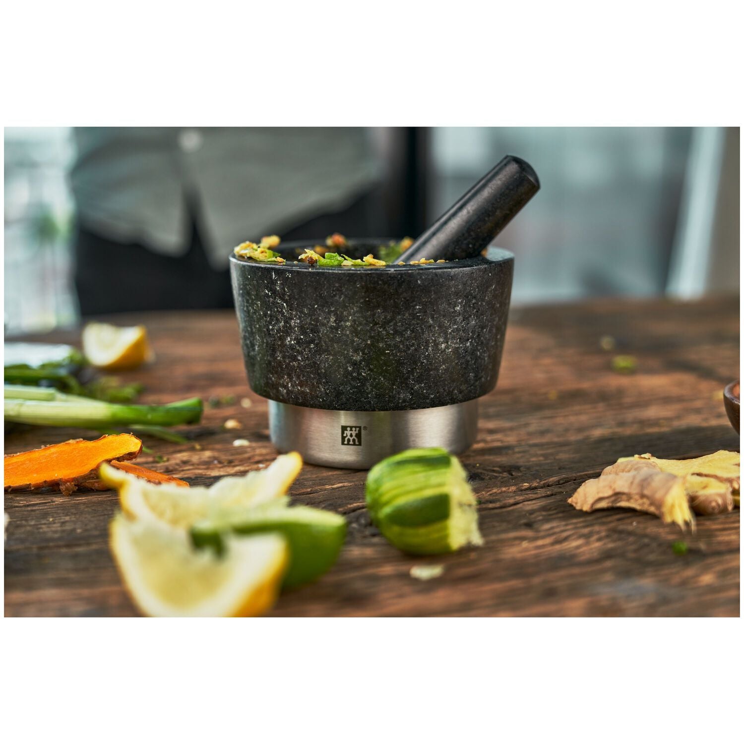 Granīta miezeris un piesta ZWILLING SPICES 15 cm, melna