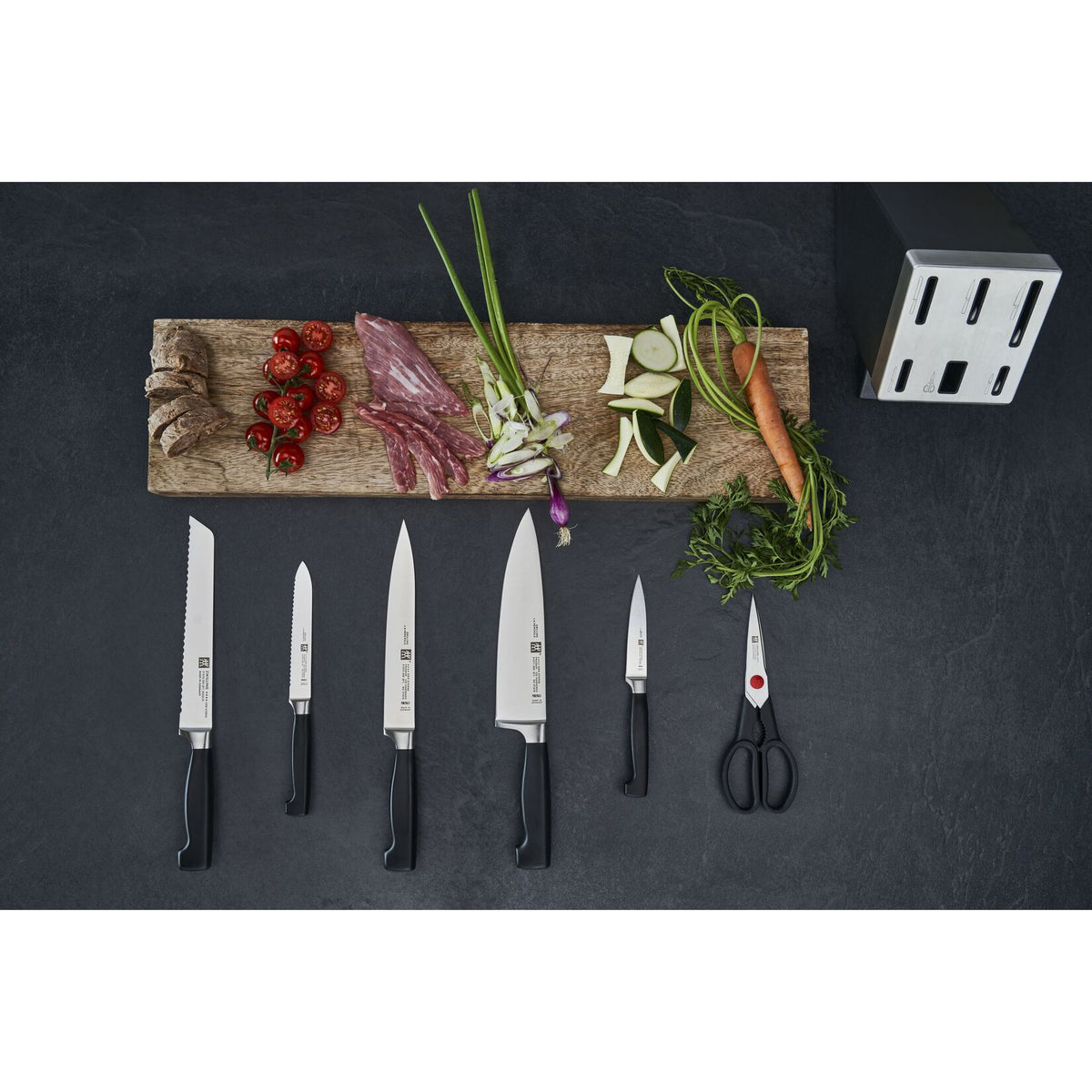 ZWILLING FOUR STAR nažu komplekts ar pašasinošu bloku, 7 daļas, antracīta
