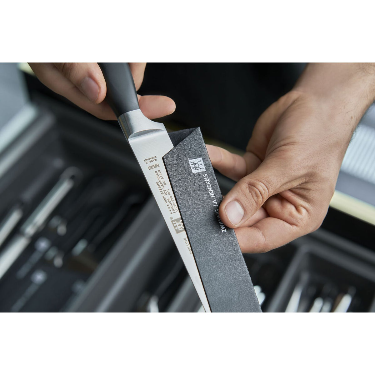 ZWILLING nažu asmens aizsargapvalks 8 cm