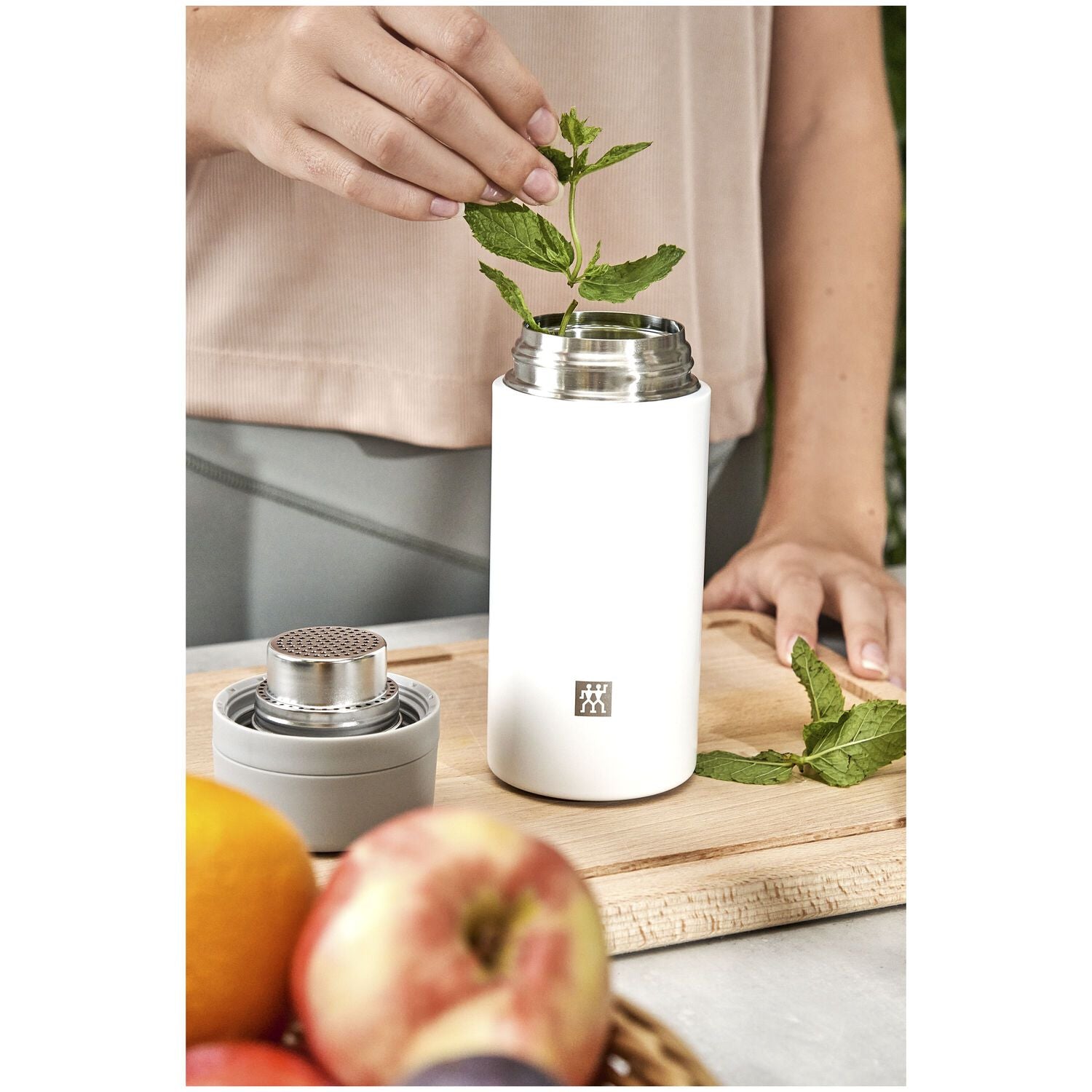Termokrīze ar izņemamu tējas sietiņu ZWILLING THERMO 420ml balta