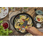STAUB Pure Grill čuguna grilpanna 26 cm, melna