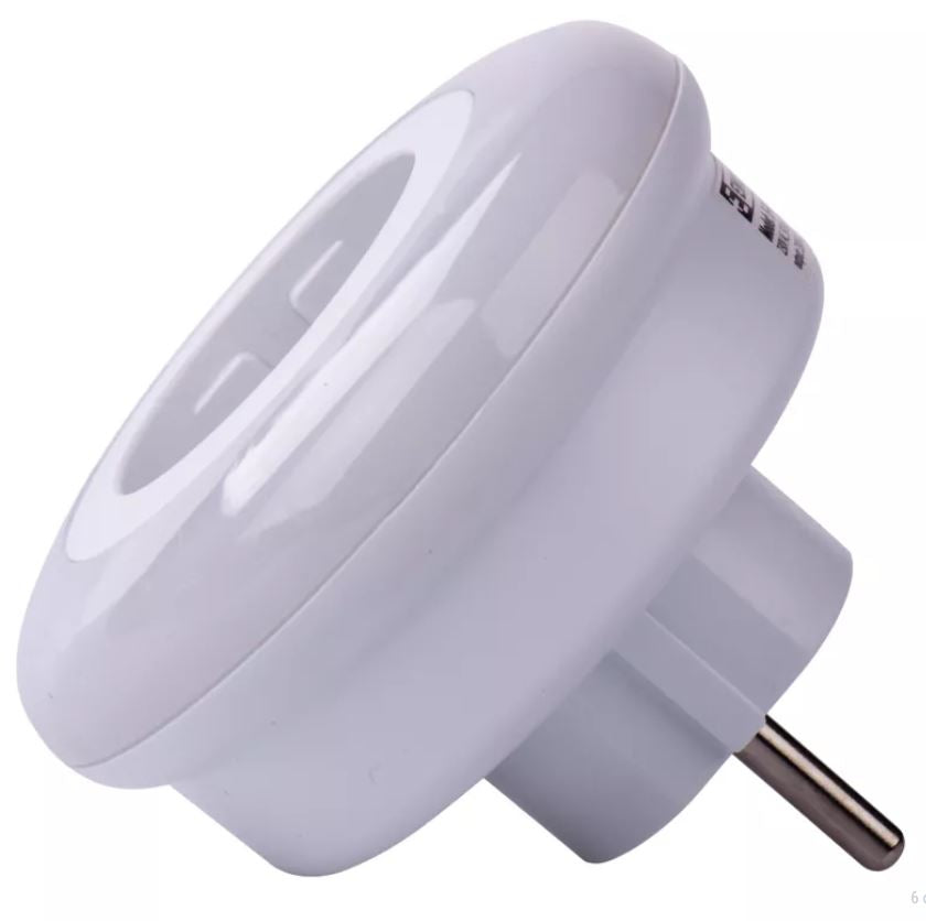 Naktslampa 3xLED 0.7W ar fotosensoru un rozeti ar zemējumu 230V EMOS P3308