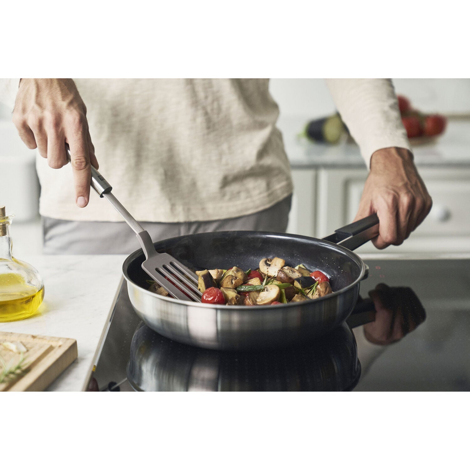 Nerūsējošā tērauda panna 20cm Zwilling Pure Ceraforce