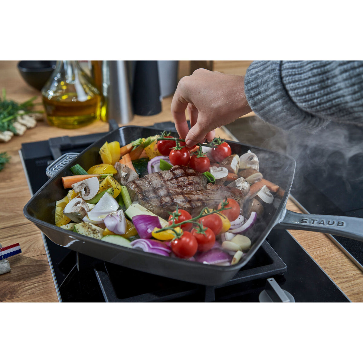 STAUB American Grill čuguna grillpanna 30 × 30 cm, grafītpelēka