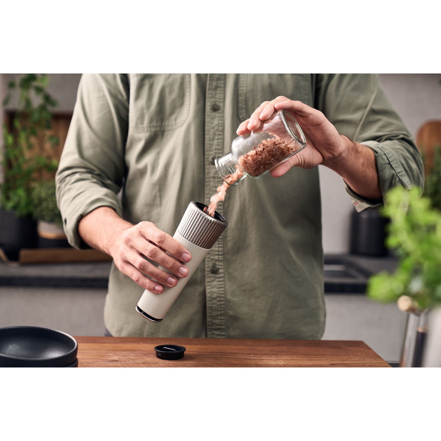 Sāls un piparu dzirnaviņas Zwilling Spices, ziloņkaula baltas 19cm