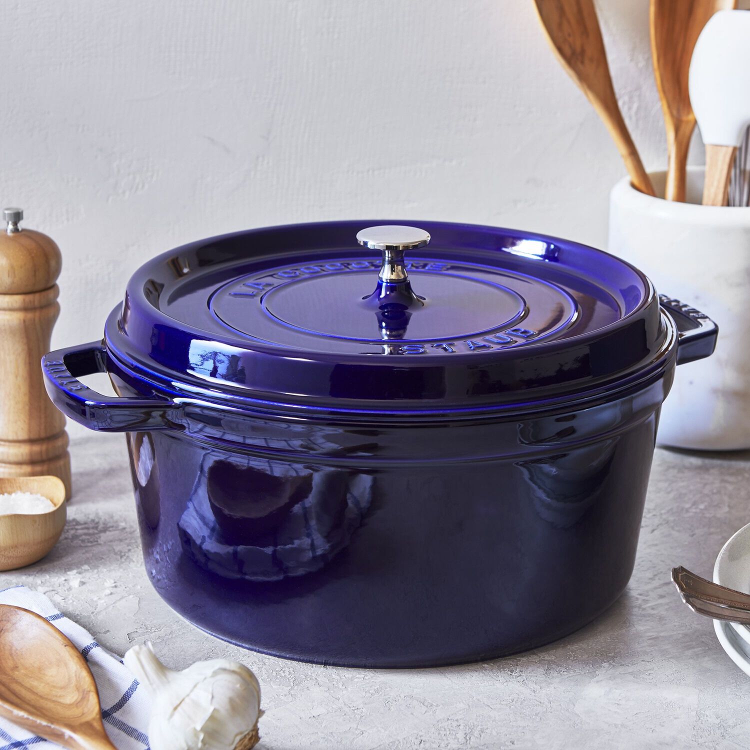 Emaljēts čuguna sautējamais katls Staub 24cm 3,7L Cocotte